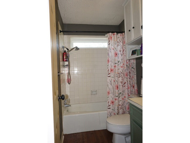 Cozy starter home at just under 1450sq ft, but sits in a great - photo 11