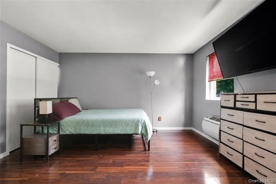Prime mixed-use property located along the bustling Metropolitan - photo 13