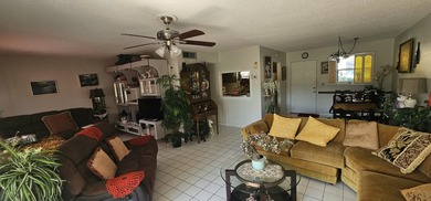 Beautiful BAHAMAS STYLE, 1BD/1.5BA ground-floor condo in a - photo 13