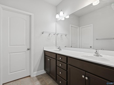 This home offers unbeatable convenience, just minutes from - photo 14