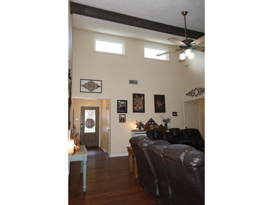 Cozy starter home at just under 1450sq ft, but sits in a great - photo 14