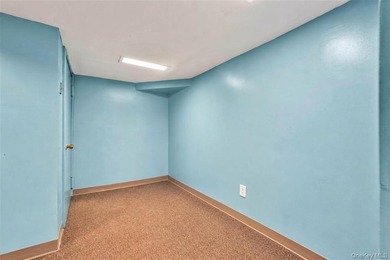 Prime mixed-use property located along the bustling Metropolitan - photo 18