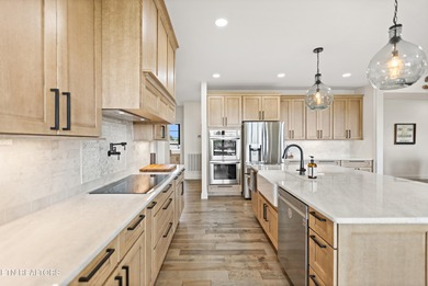Exquisite Custom Estate in Rock Harbor with Panoramic Lake Views - photo 19