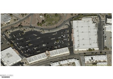 Investment opportunity with great upside. Includes parcel - photo 2