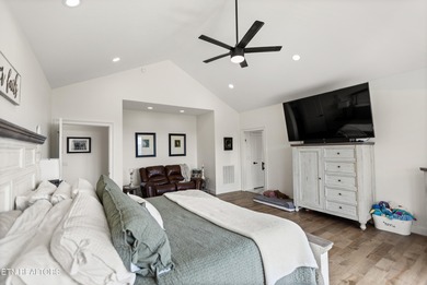 Exquisite Custom Estate in Rock Harbor with Panoramic Lake Views - photo 33