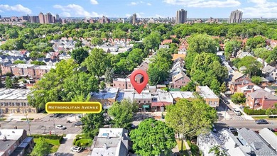 Prime mixed-use property located along the bustling Metropolitan - photo 35