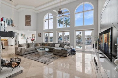 Best view in Lighthouse Point! Gracious architecture, stunning - photo 9
