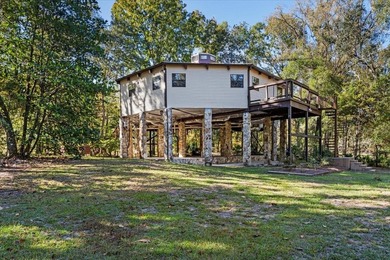 Suwannee River Home Sale Pending in Jasper Florida