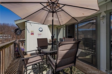 Super cute TOP FLOOR UNIT WITH BOAT SLIP! This is a great