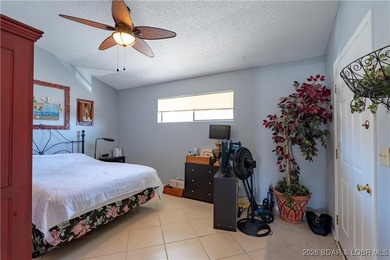 Super cute TOP FLOOR UNIT WITH BOAT SLIP! This is a great