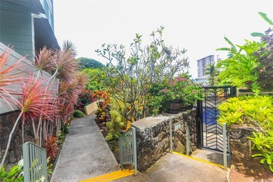 Welcome to Punahou Gardens Apartments! This bright and airy Fee - photo 22