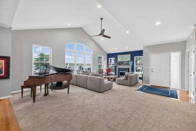 INCREDIBLE OPPORTUNITY FOR THIS ONE OF A KIND ONE STORY HOME - photo 8