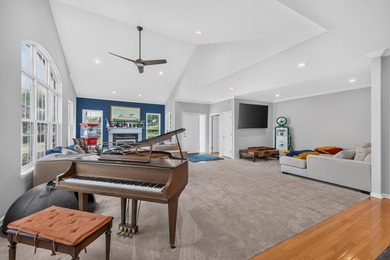 INCREDIBLE OPPORTUNITY FOR THIS ONE OF A KIND ONE STORY HOME - photo 10
