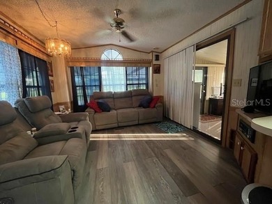 Reduced Price and Move-In Ready Mobile Home, No Monthly Lot - photo 2