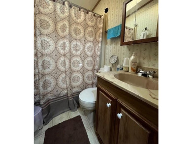 Reduced Price and Move-In Ready Mobile Home, No Monthly Lot - photo 6