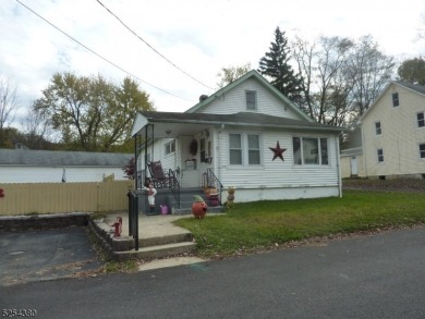 Lake Home Sale Pending in Roxbury Twp., New Jersey