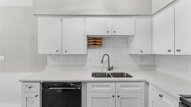 This charming and updated Mid-Century Bungalow is the perfect - photo 14