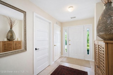 Welcome to Captain's Quarters! This spacious corner-unit - photo 18