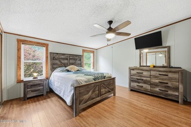 Privacy, acreage, and an absolutely incredible garage setup -- - photo 22