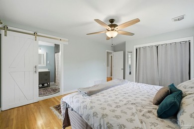 Incredible Value in Cordova Park! Location, Location, Location! - photo 22