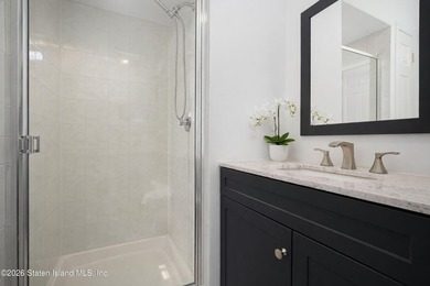 Welcome to Captain's Quarters! This spacious corner-unit - photo 23