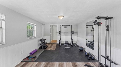 This charming and updated Mid-Century Bungalow is the perfect - photo 31