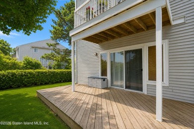 Welcome to Captain's Quarters! This spacious corner-unit - photo 36