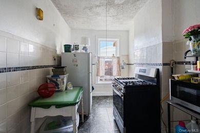 An exceptional investment opportunity in the heart of East New - photo 12