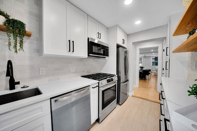 Welcome to this stunning and spacious 1-bedroom, 1-bath ground - photo 13