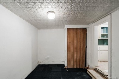 An exceptional investment opportunity in the heart of East New - photo 17