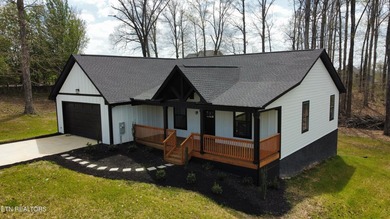 Great new construction in Shiloh Springs Community! This home - photo 1