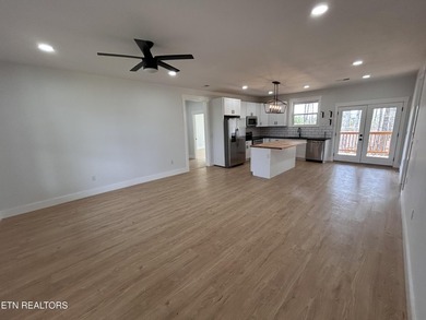 Great new construction in Shiloh Springs Community! This home - photo 5