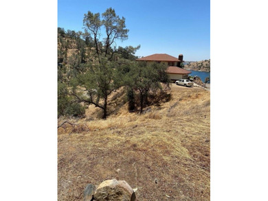 Millerton Lake Lot For Sale in Friant California