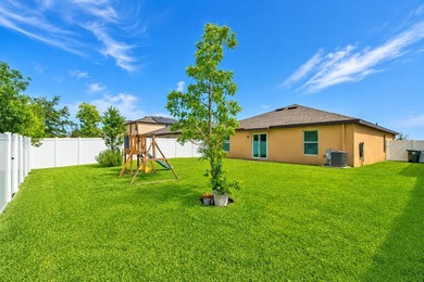 Best Community in FORT PIERCE.Welcome to this spacious 3-bedroom - photo 7