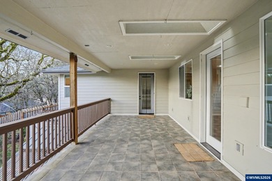 Accepted Offer with Contingencies. Beautifully updated 3 bed, 3