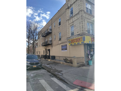 free market rent, strong annual rent roll (192,000) all units - photo 1