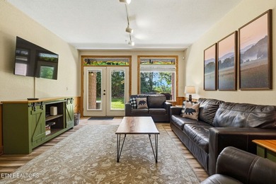 LOCATION, LOCATION, LOCATION! From an investment standpoint - photo 13