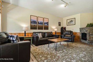 LOCATION, LOCATION, LOCATION! From an investment standpoint - photo 18