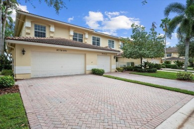 (private lake, pond, creek) Condo For Sale in West Palm Beach Florida