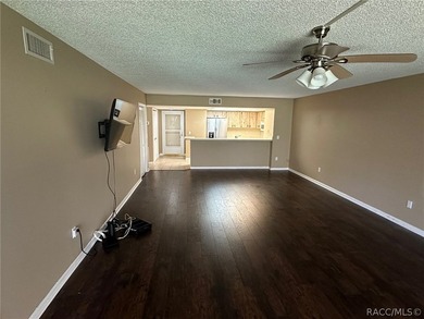 PRICED TO SELL!!!! EXCELLENT END UNIT CONDO ON SECOND FLOOR! HAS - photo 5