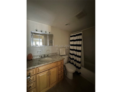 Don't miss this move-in ready ground floor 1-bedroom/1-bathroom - photo 11