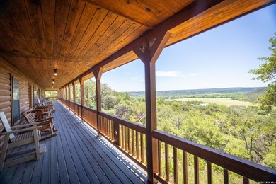 Canyon Lake Home For Sale in Canyon Lake Texas