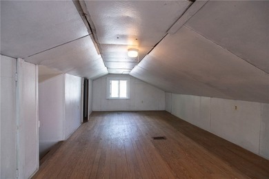 AWESOME HOME FOR SALE! Turnkey Raised Ranch with In-Law Suite - photo 30
