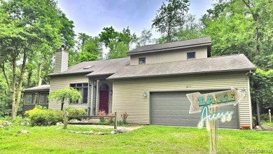 Silver Lake - Livingston County Home For Sale in South Lyon Michigan