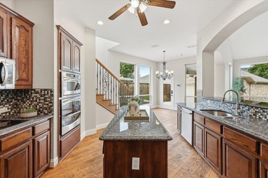 This stunning Castle Hills home is a dream for tech enthusiasts - photo 16