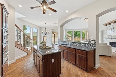 This stunning Castle Hills home is a dream for tech enthusiasts - photo 17