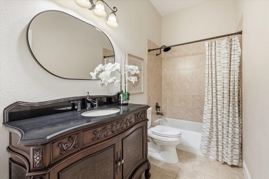 This stunning Castle Hills home is a dream for tech enthusiasts - photo 29