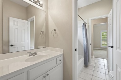 This stunning Castle Hills home is a dream for tech enthusiasts - photo 34