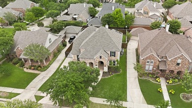 This stunning Castle Hills home is a dream for tech enthusiasts - photo 40
