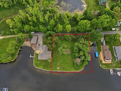 Portage Lake - Livingston County Lot Sale Pending in Pinckney Michigan